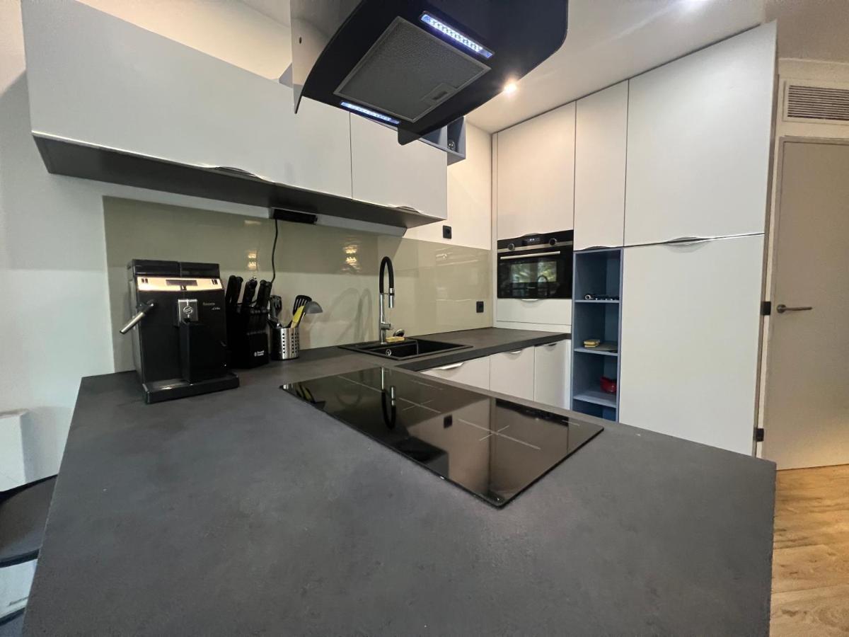 Appartement T2 / La Defense クルブヴォア エクステリア 写真